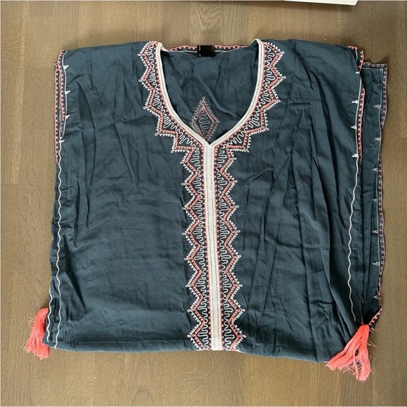 Style Park Kaftan One Size Teal with embroidered Aztec details and tassels - Picture 7 of 7